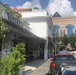 Sixth Avenue (D10), Apartment #553864391